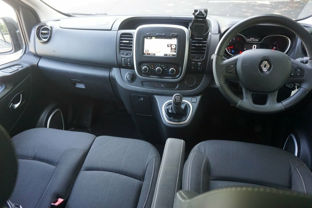 Renault Trafic Sl28 Business Energy Dci No Vat 9 Seater Ac White #12
