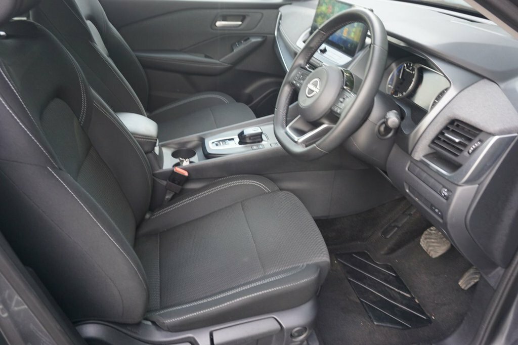 Nissan Qashqai 1.5L Acenta Premium Grey #4