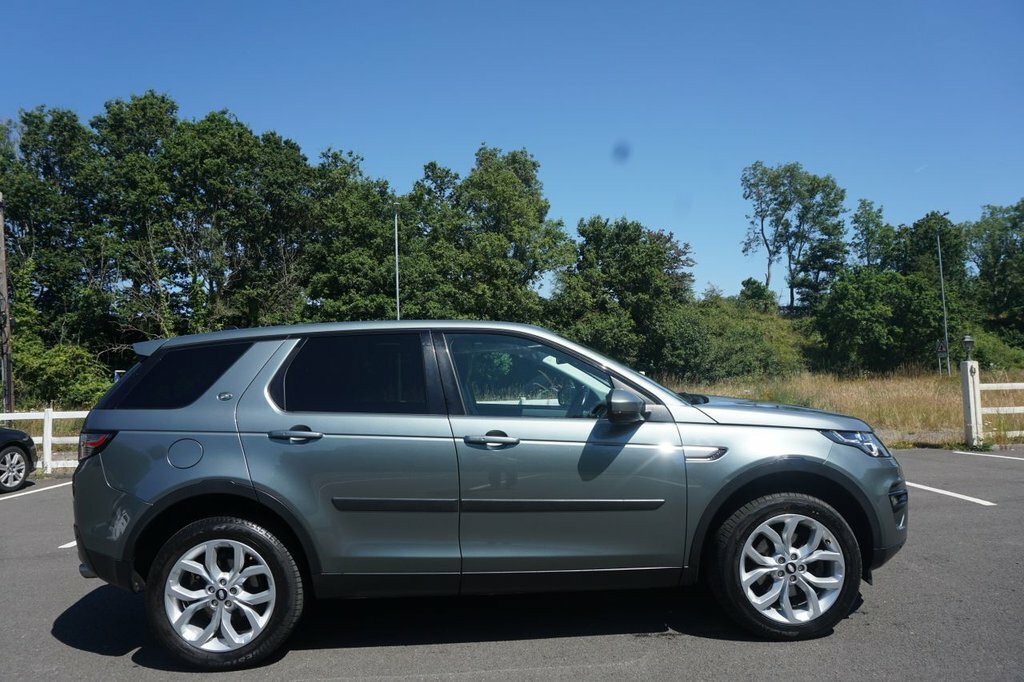 Land Rover Discovery Sport 2L Hse Grey #3