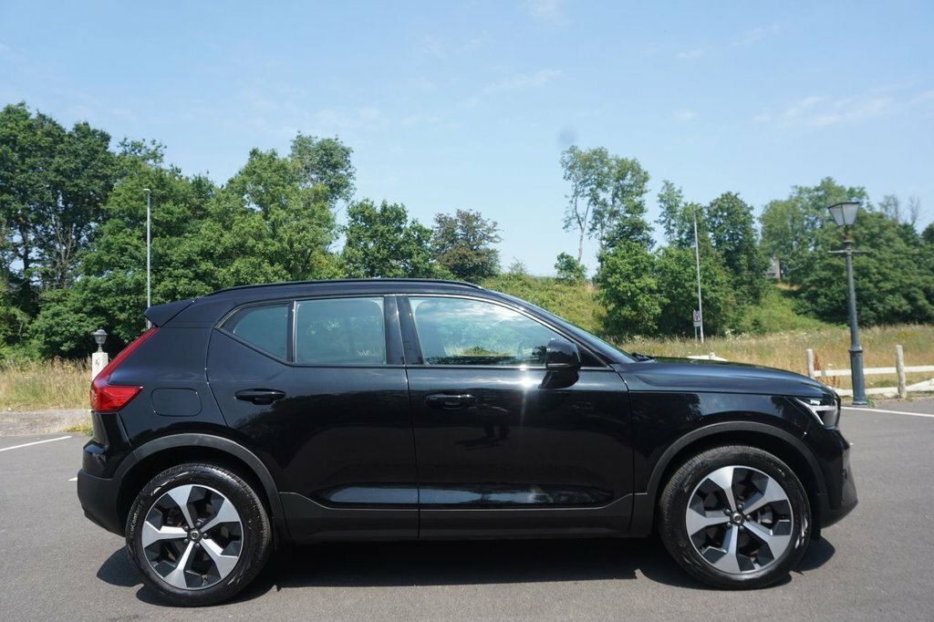 Volvo XC40 2L Plus Dark Black #3