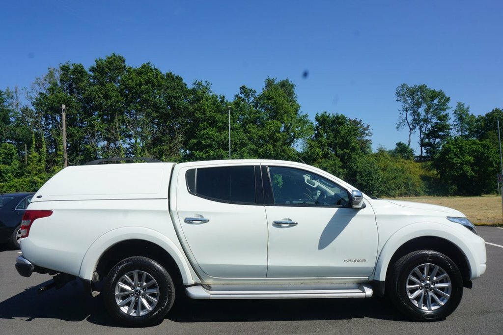 Mitsubishi L200 2.4L Dc Warrior White #3