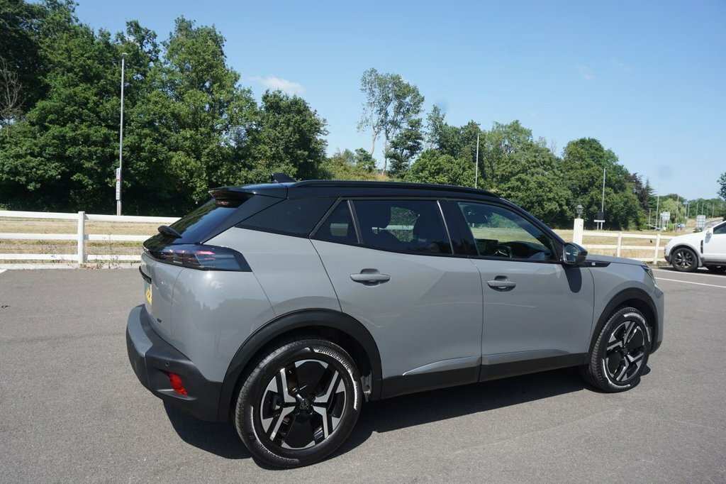 Peugeot e-2008 Suv Grey #2