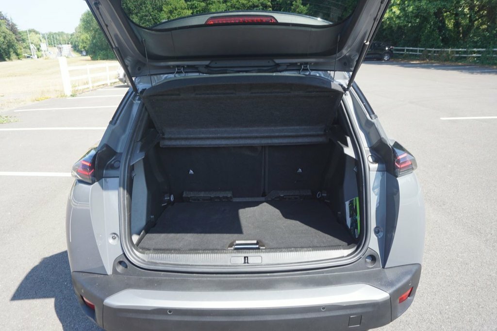 Peugeot e-2008 Gt Grey #9