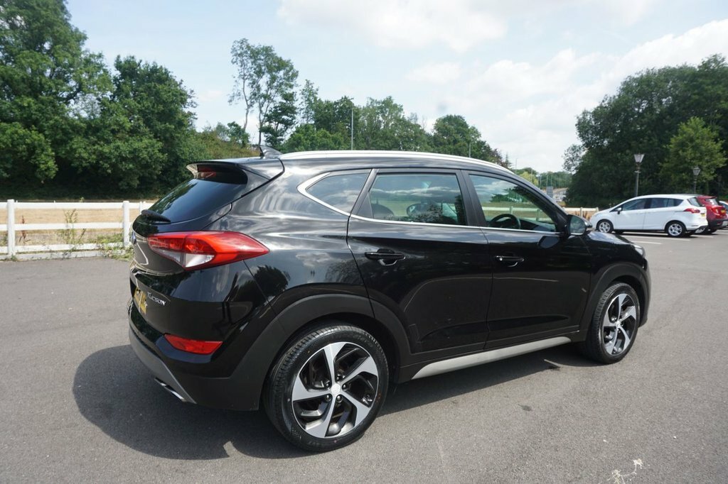 Hyundai Tucson 2L Premium Black #2