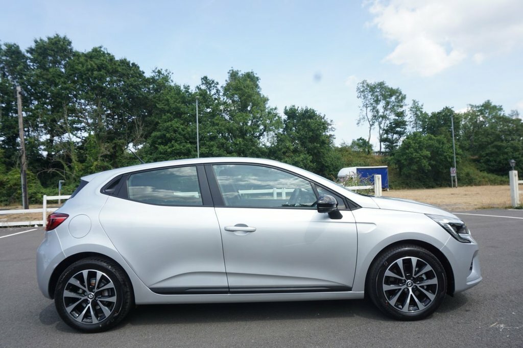 Renault Clio 1.6L Evolution Silver #2