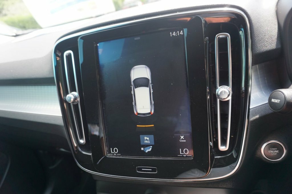 Volvo XC40 2L Momentum Grey #6
