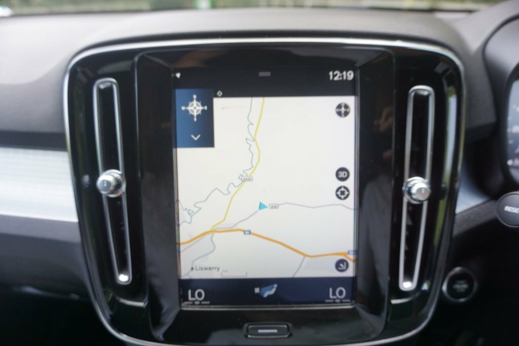 Volvo XC40 2L Momentum Grey #5