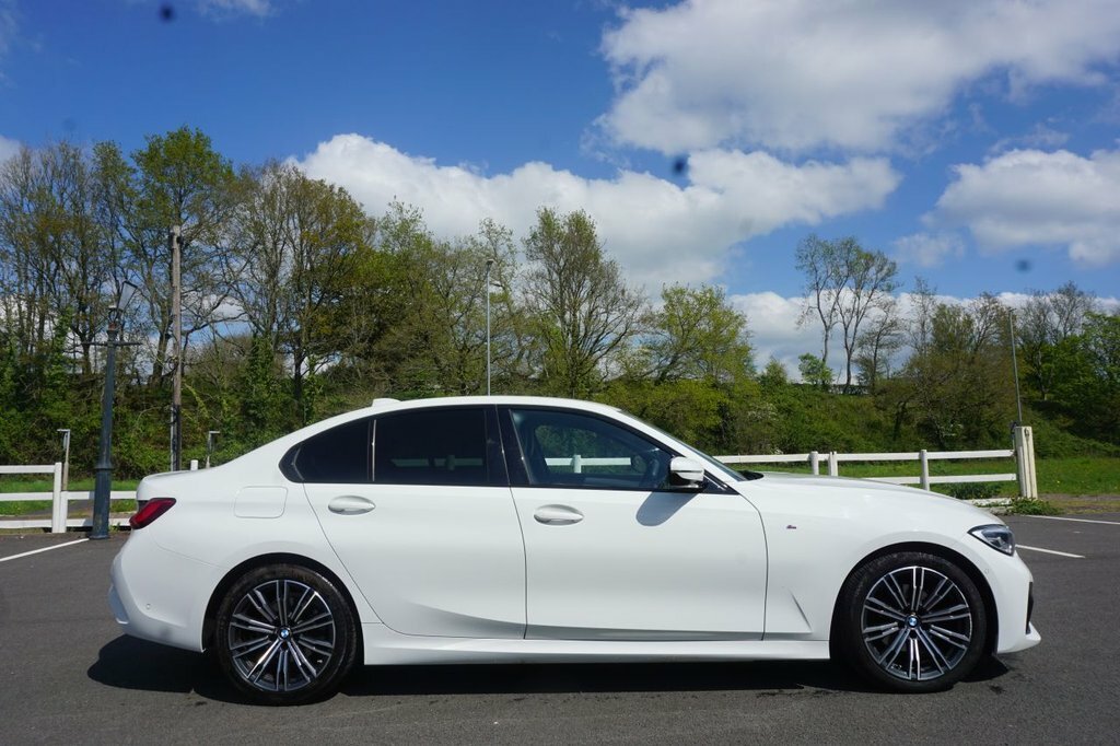 BMW 3 Series 2L M Sport White #2