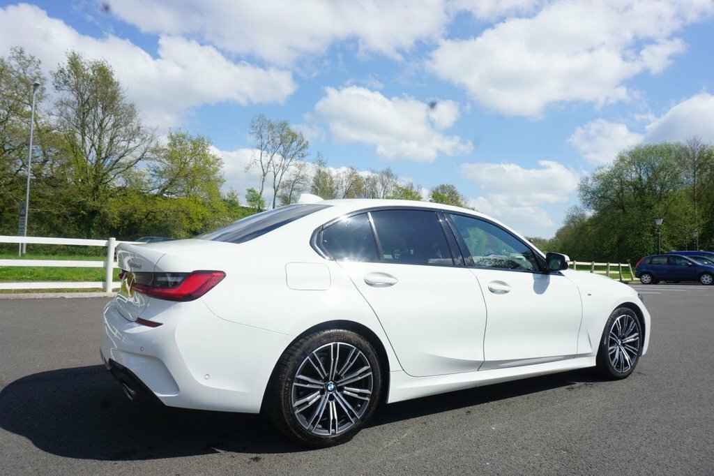 BMW 3 Series 2L M Sport White #3