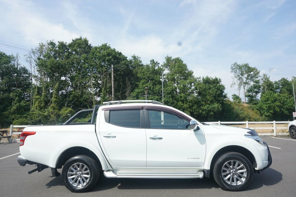Mitsubishi L200 2.4L Dc Warrior White #2