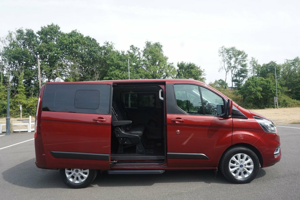 Ford Tourneo Custom 2L Zetec Red #3