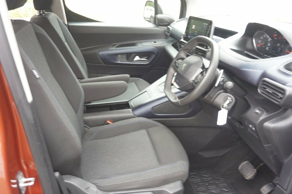 Peugeot Rifter Mpv Brown #5