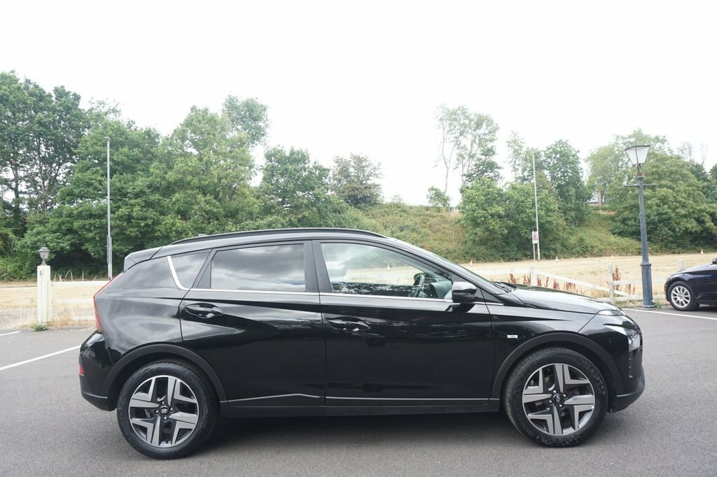 Hyundai Bayon 1L Premium Black #3