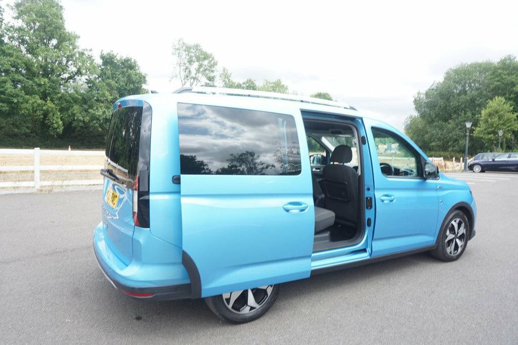 Ford Grand Tourneo Connect 2L Active Blue #4