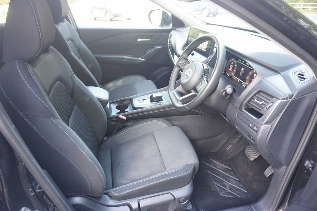 Nissan Qashqai 1.5L N-connecta Black #3