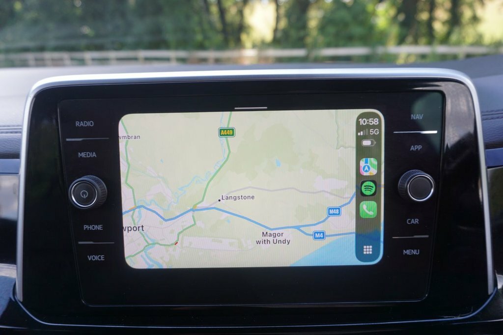 Volkswagen T-Roc 2L R-line White #5