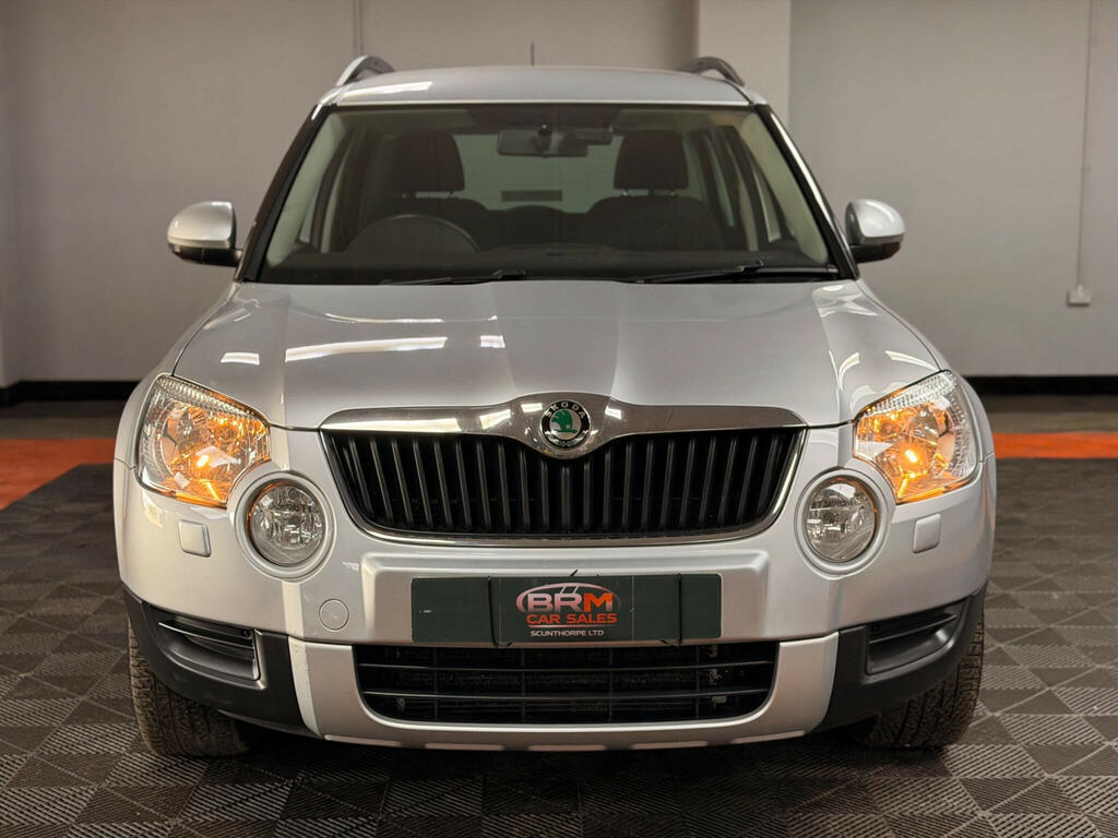 Skoda Yeti 2.0 Tdi Se Plus 4Wd Euro 5 Silver #2