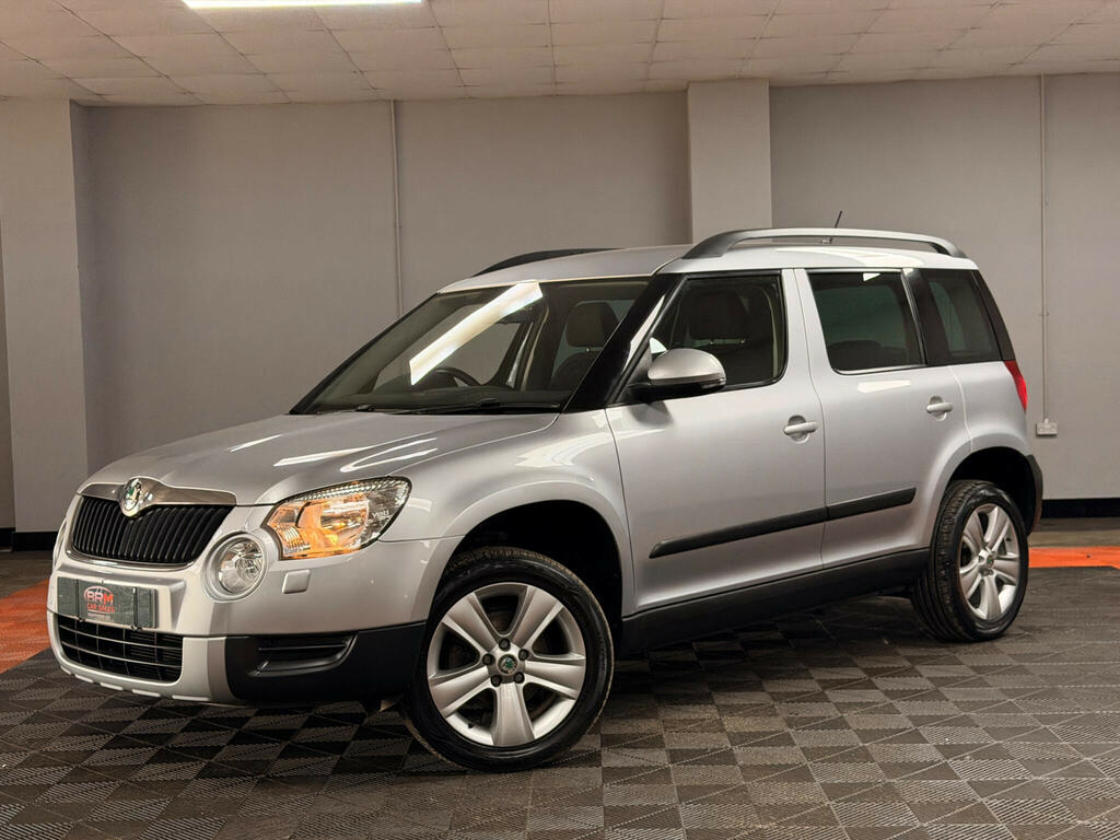 Skoda Yeti 2.0 Tdi Se Plus 4Wd Euro 5 Silver #3