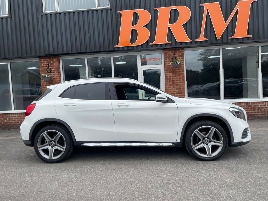 Mercedes-Benz GLA Class 2.1 Gla200d Amg Line Euro 6 Ss White #3