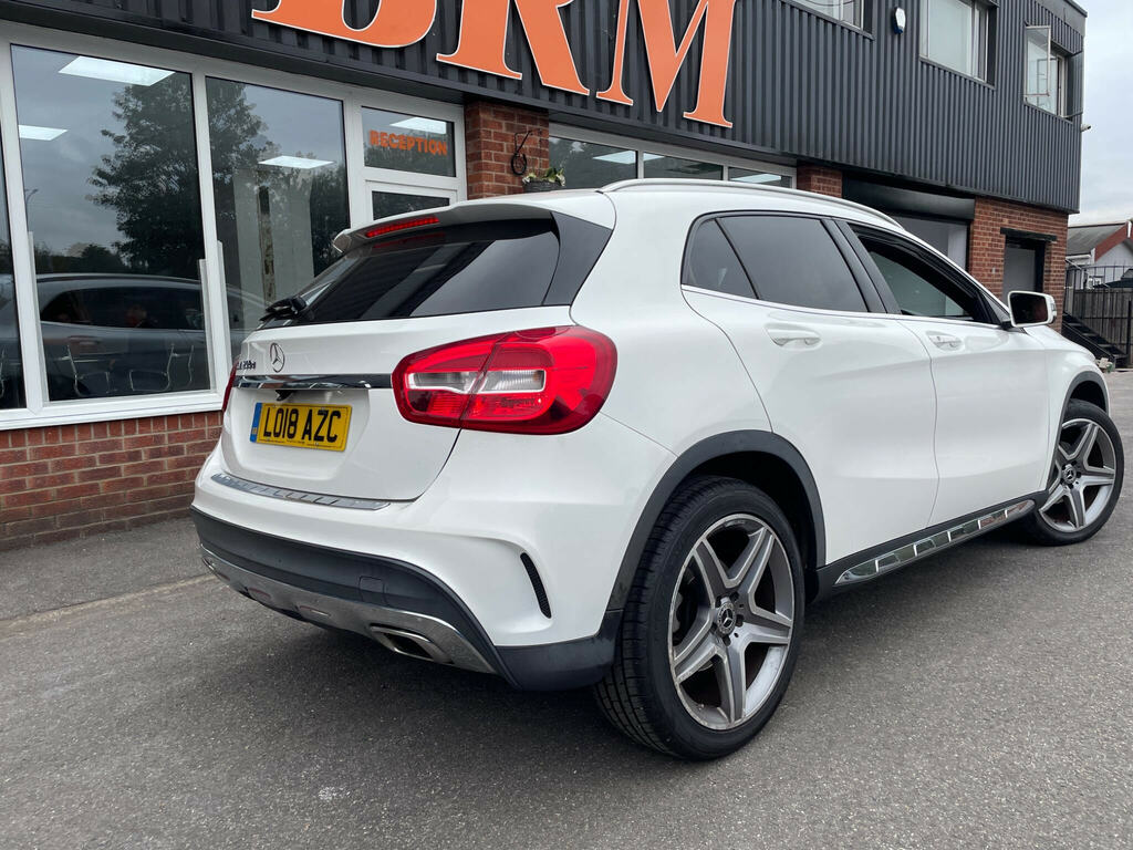 Mercedes-Benz GLA Class 2.1 Gla200d Amg Line Euro 6 Ss White #2