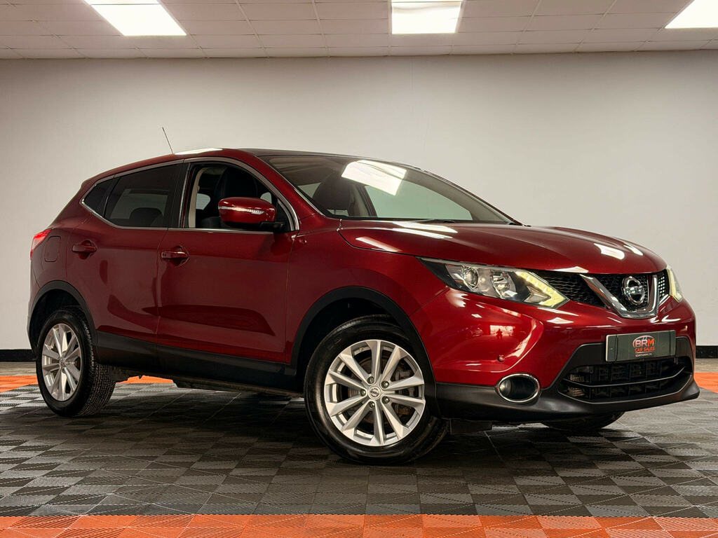 Nissan Qashqai 1.5 Dci Acenta Premium Suv 2Wd E Red