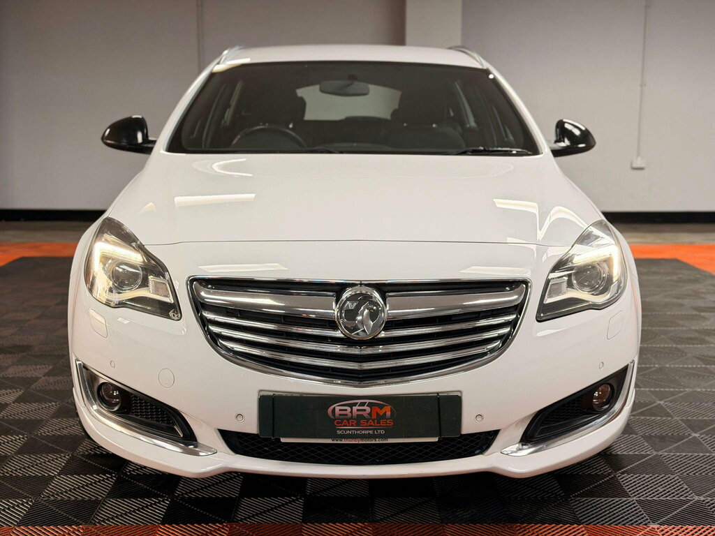 Vauxhall Insignia 2.0 Cdti Ecoflex Limited Edition Sports Tourer White #2