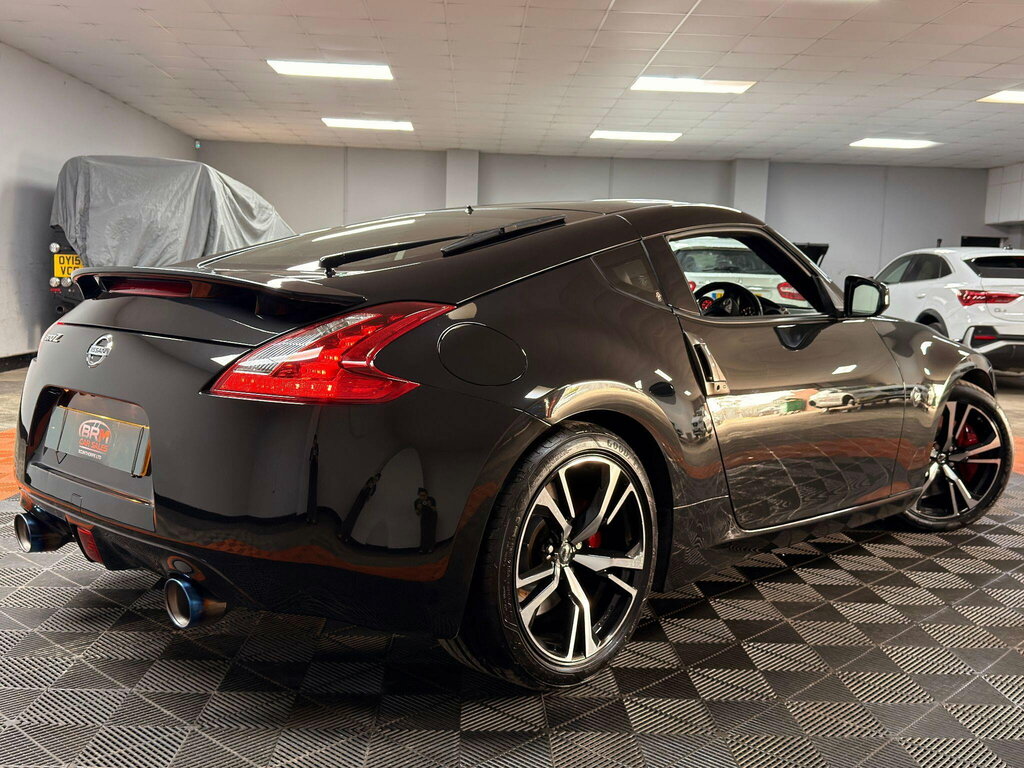 Nissan 370Z Red #12