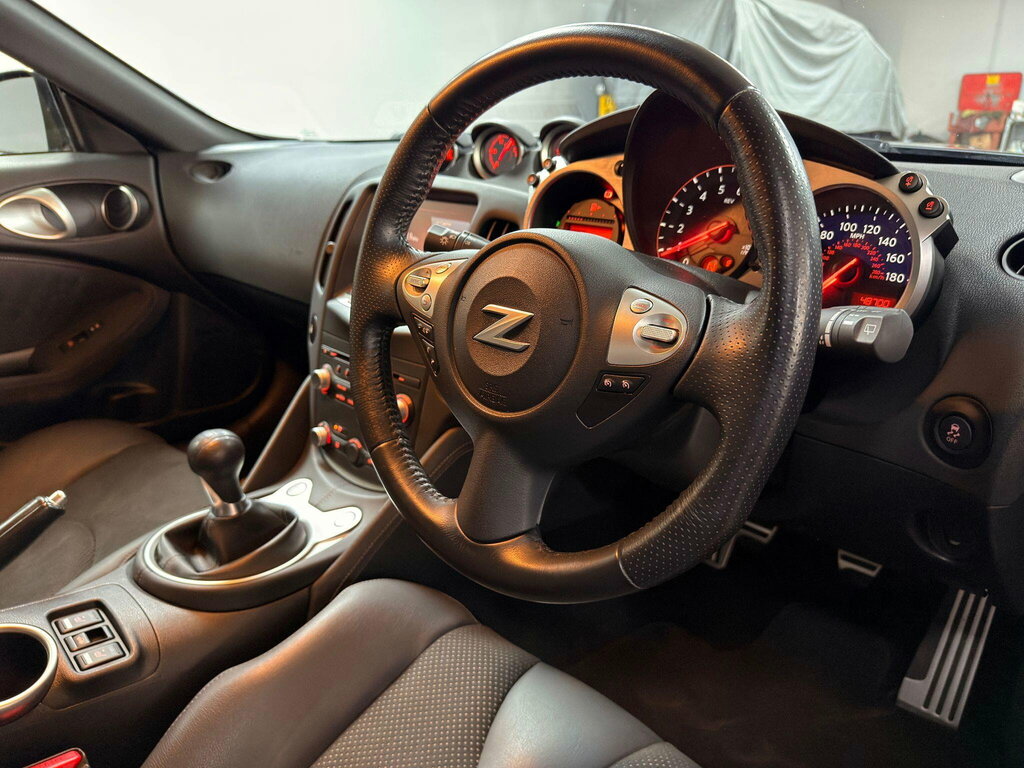 Nissan 370Z Red #20
