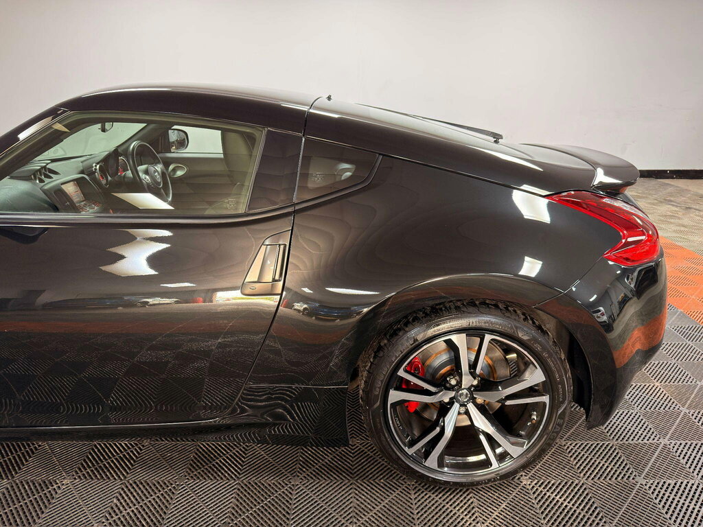 Nissan 370Z Red #72