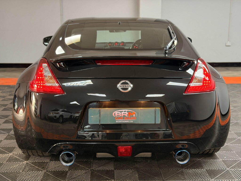 Nissan 370Z Red #8