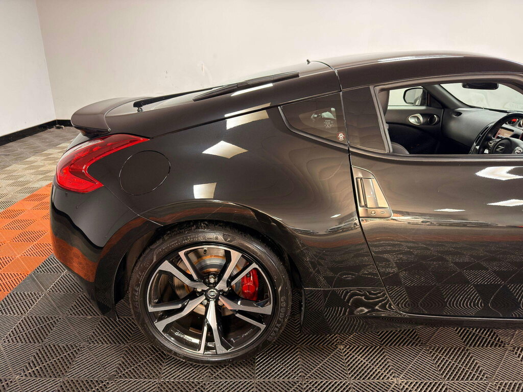 Nissan 370Z Red #38