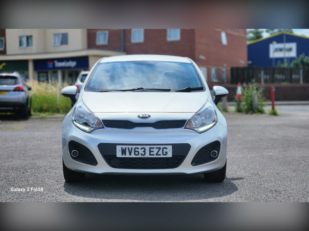 Kia RIO 1.25 1 Air Hatchback Euro 5 84 Red #7
