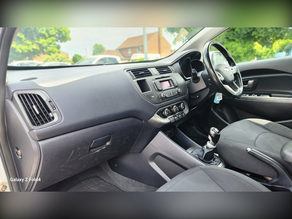 Kia RIO 1.25 1 Air Hatchback Euro 5 84 Red #11