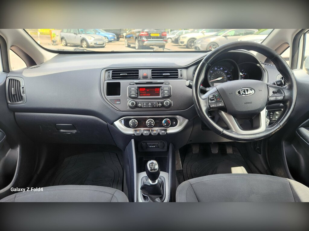 Kia RIO 1.25 1 Air Hatchback Euro 5 84 Red #12