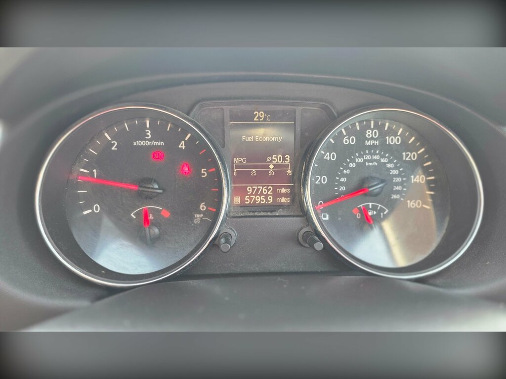 Nissan Qashqai Hatchback #14