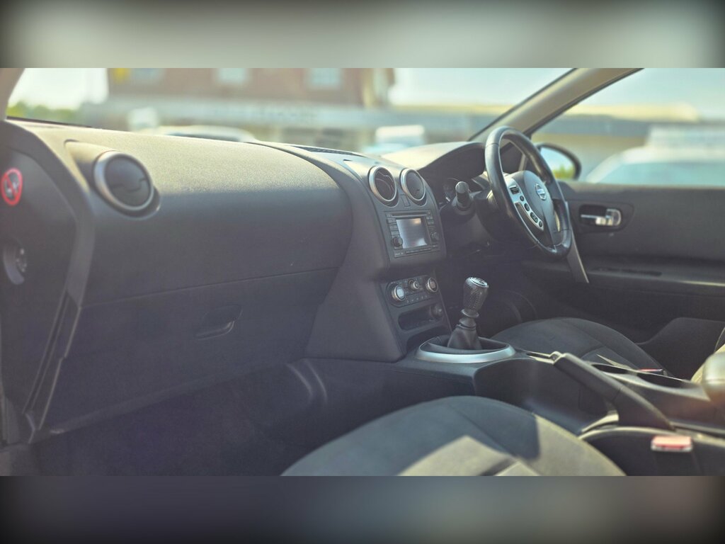 Nissan Qashqai Hatchback #9
