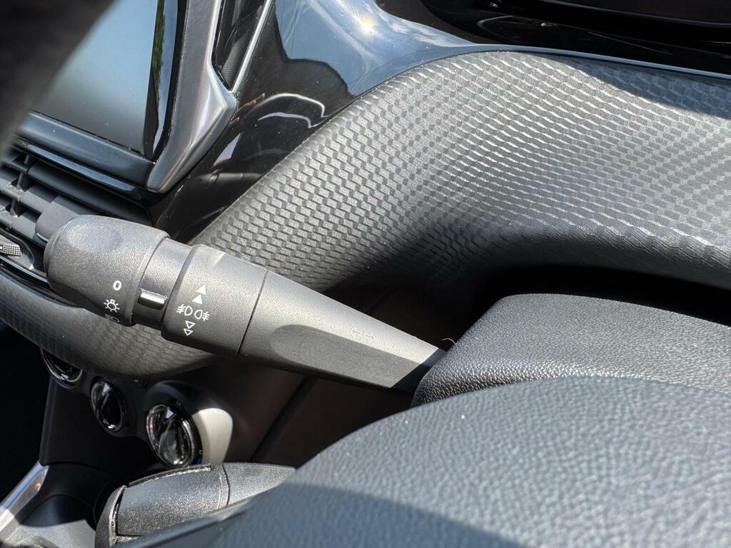 Peugeot 2008 1.6 Bluehdi Allure Euro 6 Black #43
