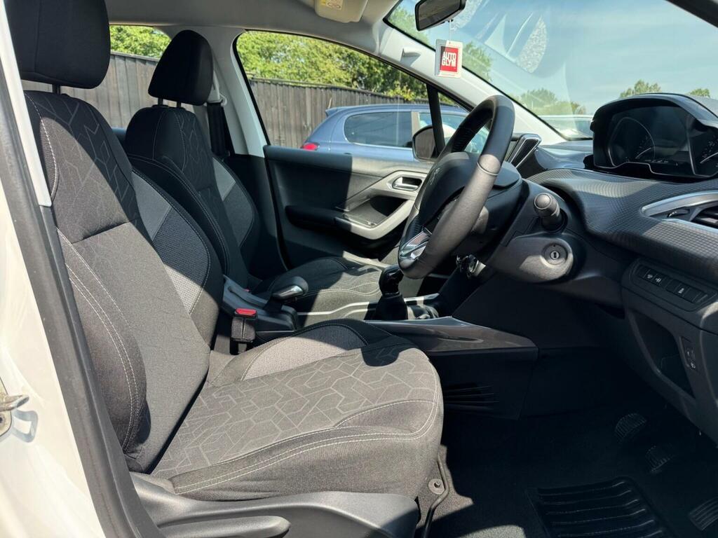 Peugeot 2008 1.6 Bluehdi Allure Euro 6 Black #15