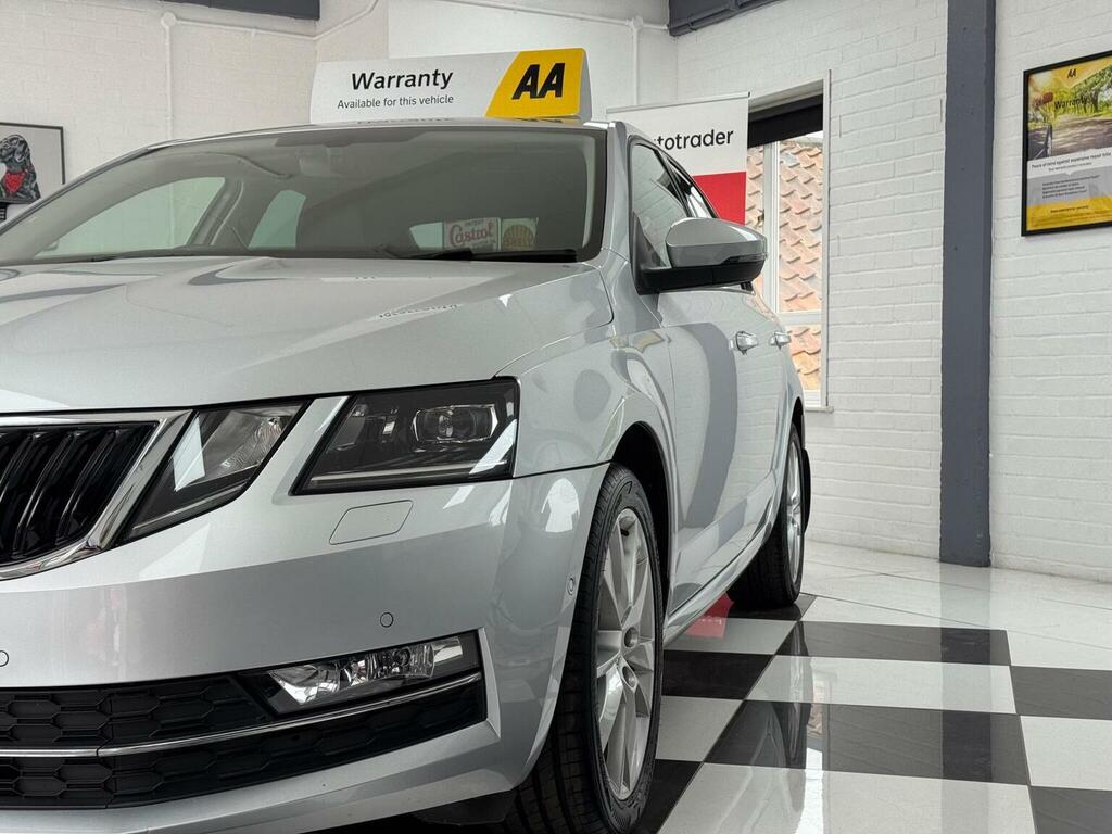 Skoda Octavia 1.6 Tdi Scr Se L Euro 6 Ss AP68AOG Silver #5