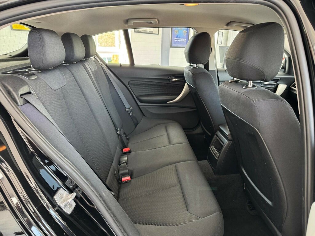 BMW 1 Series Black #15