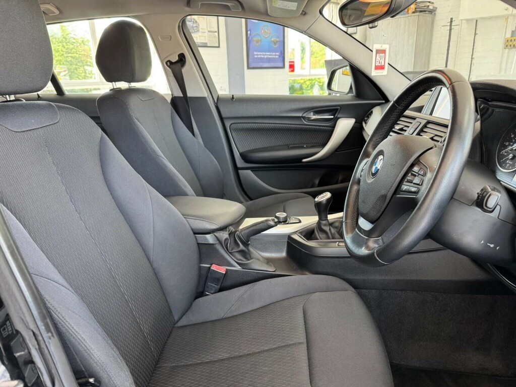 BMW 1 Series Black #12