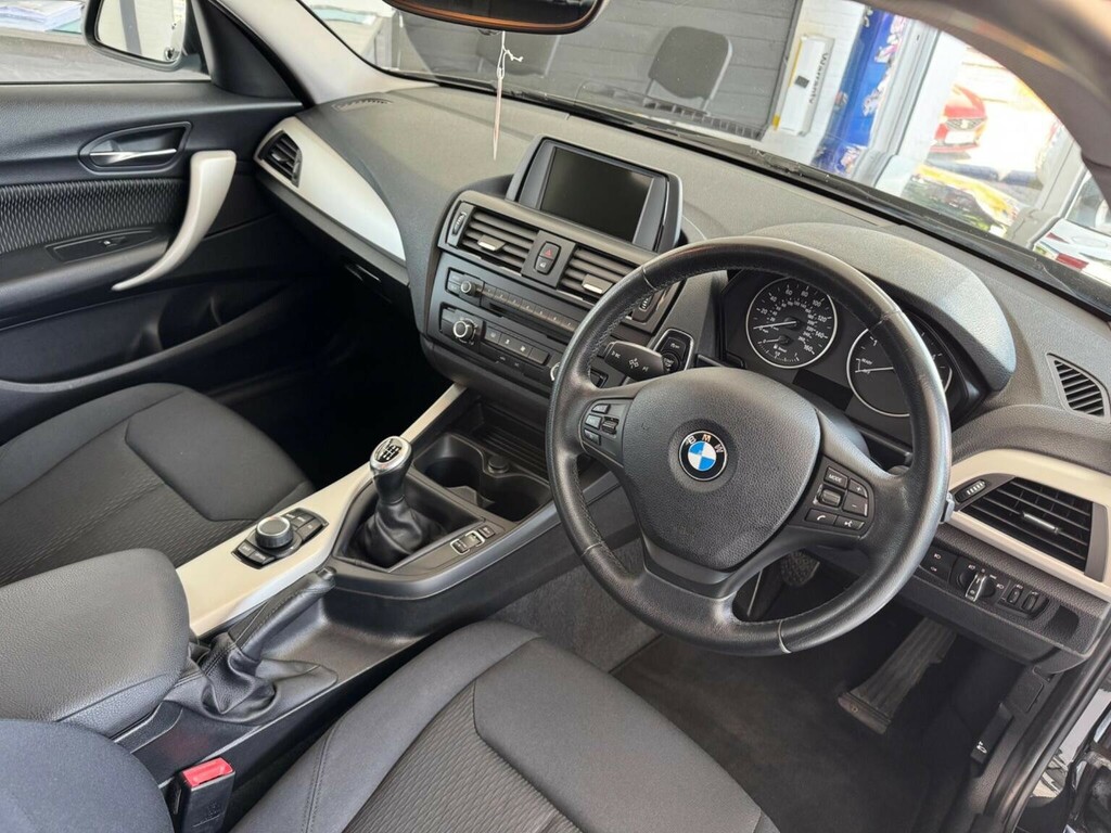 BMW 1 Series Black #9