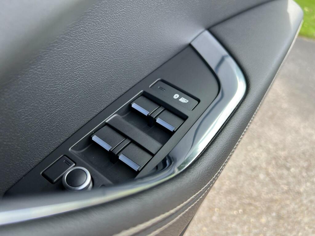 Jaguar XE 2.0 D180 R-dynamic Se Euro 6 Ss Silver #51