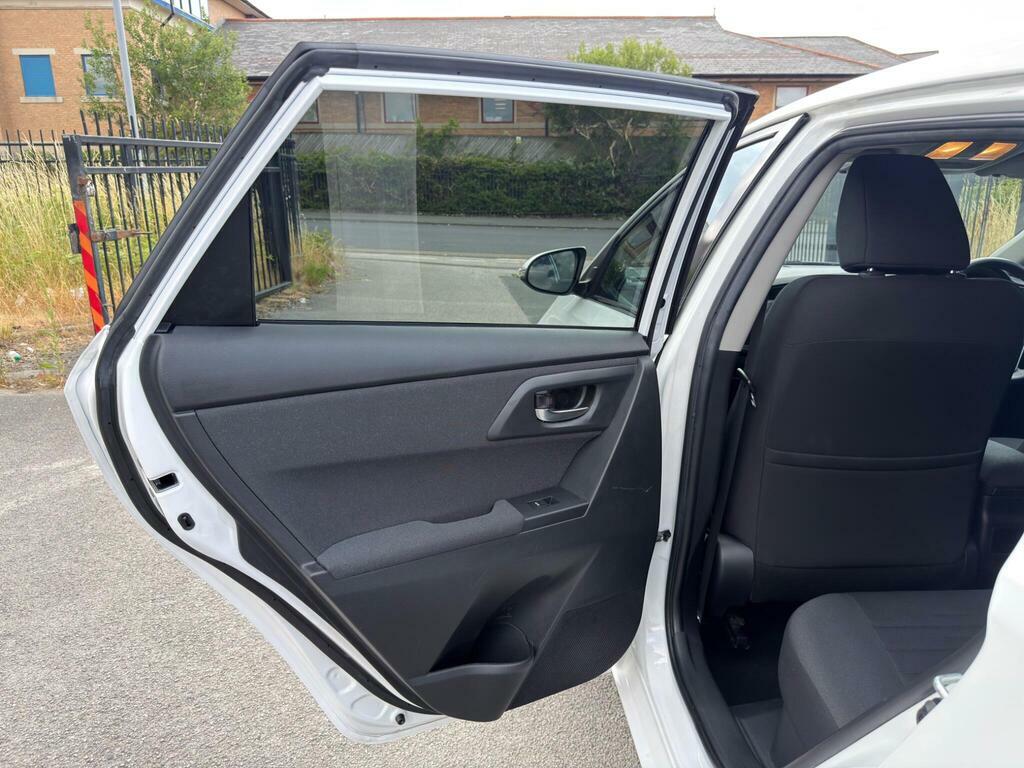 Toyota Auris Excel Grey #18