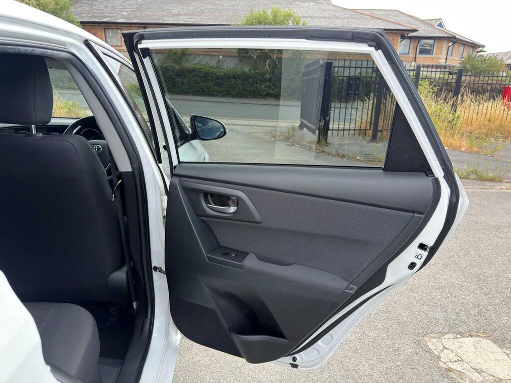 Toyota Auris Excel Grey #22