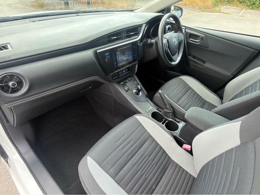Toyota Auris Excel Grey #16