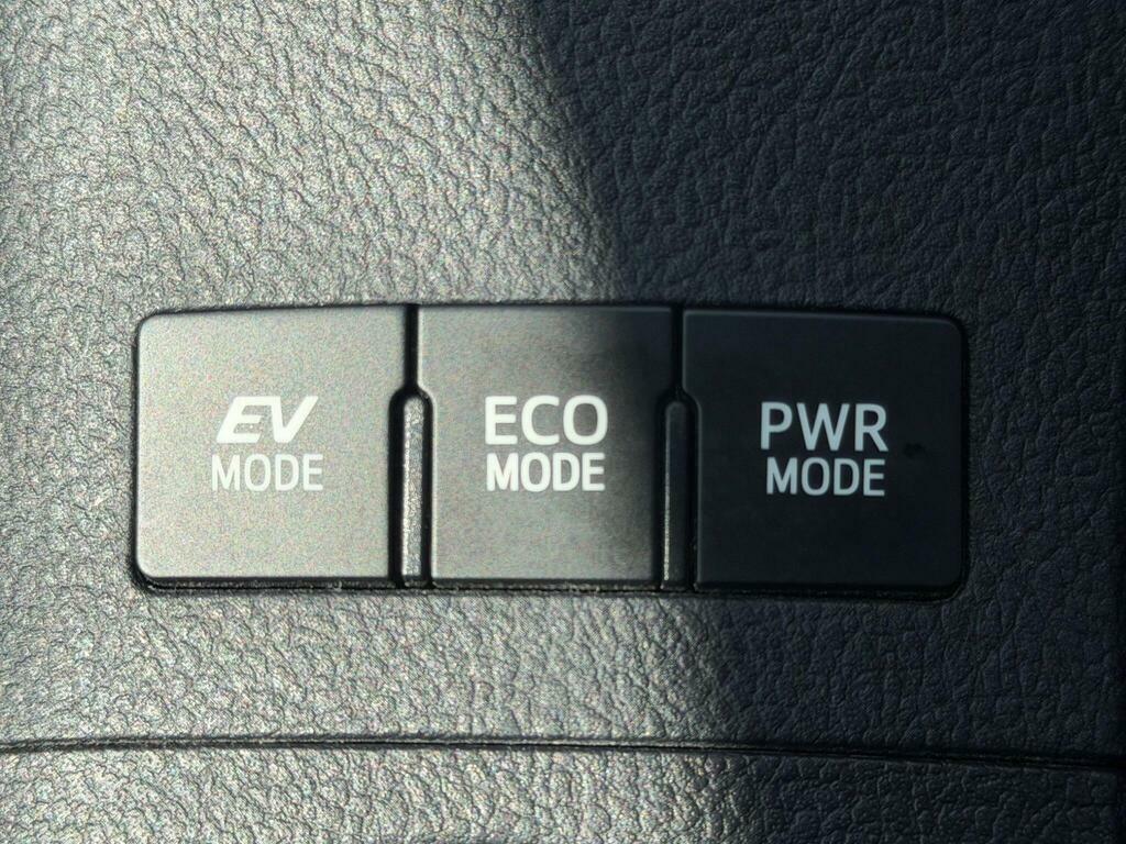 Toyota Auris Excel Grey #32