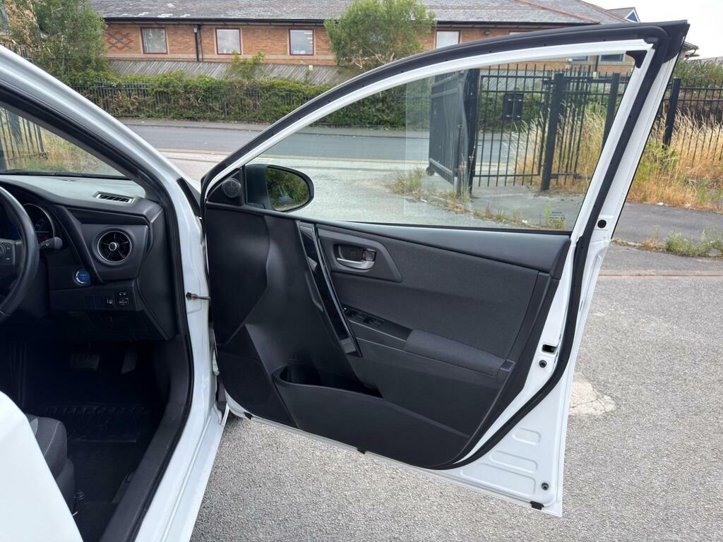 Toyota Auris Excel Grey #12