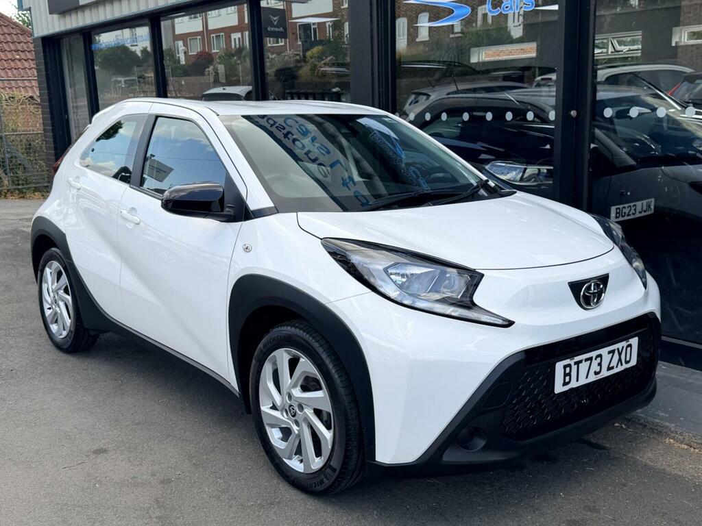 Toyota Aygo X Hatchback 1.0 Vvt-i Pure Euro 6 Ss 202373 White