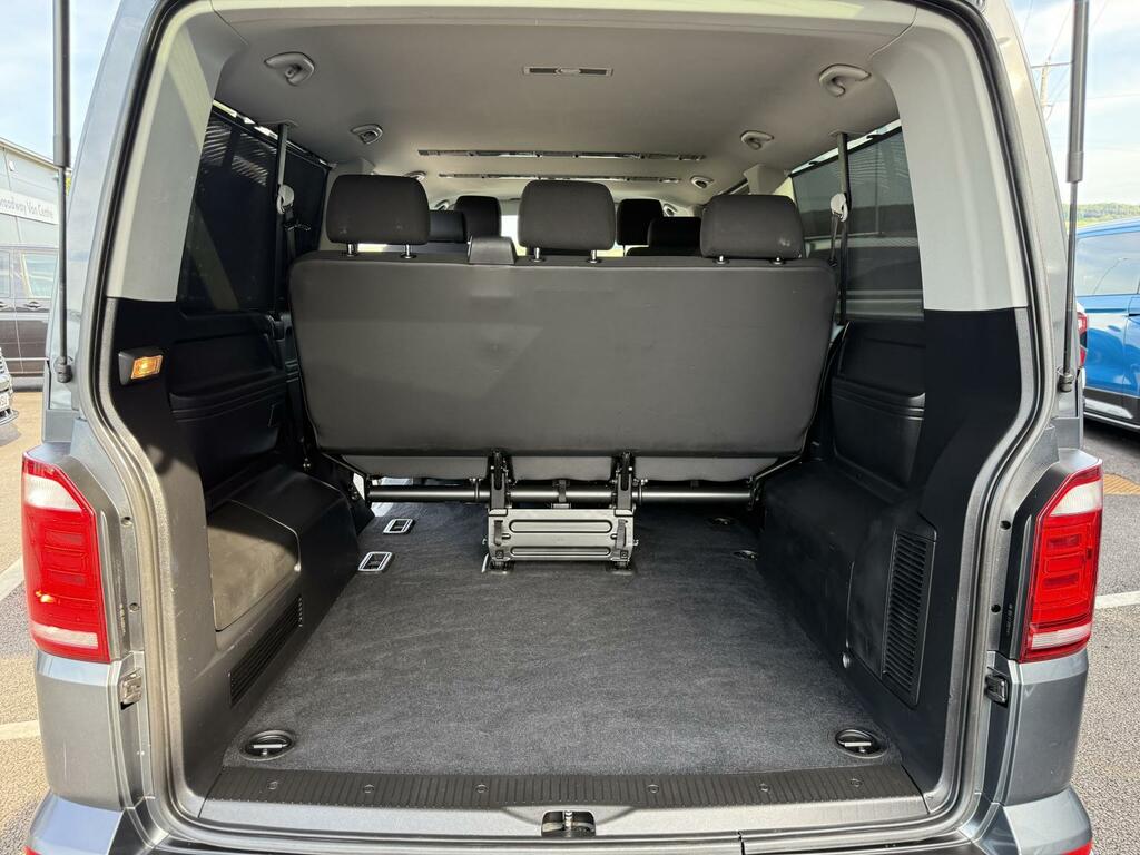Volkswagen Transporter Shuttle 2.0 Tdi Se 150 7 Speed Dsg Minibus Double Cab Grey #3